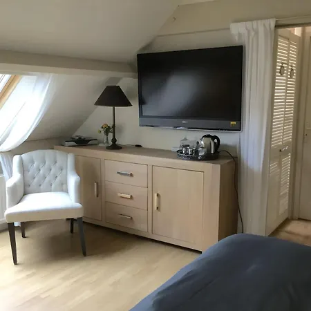 Le Moulin Bas D'hote 住宿加早餐酒店 Loubejac